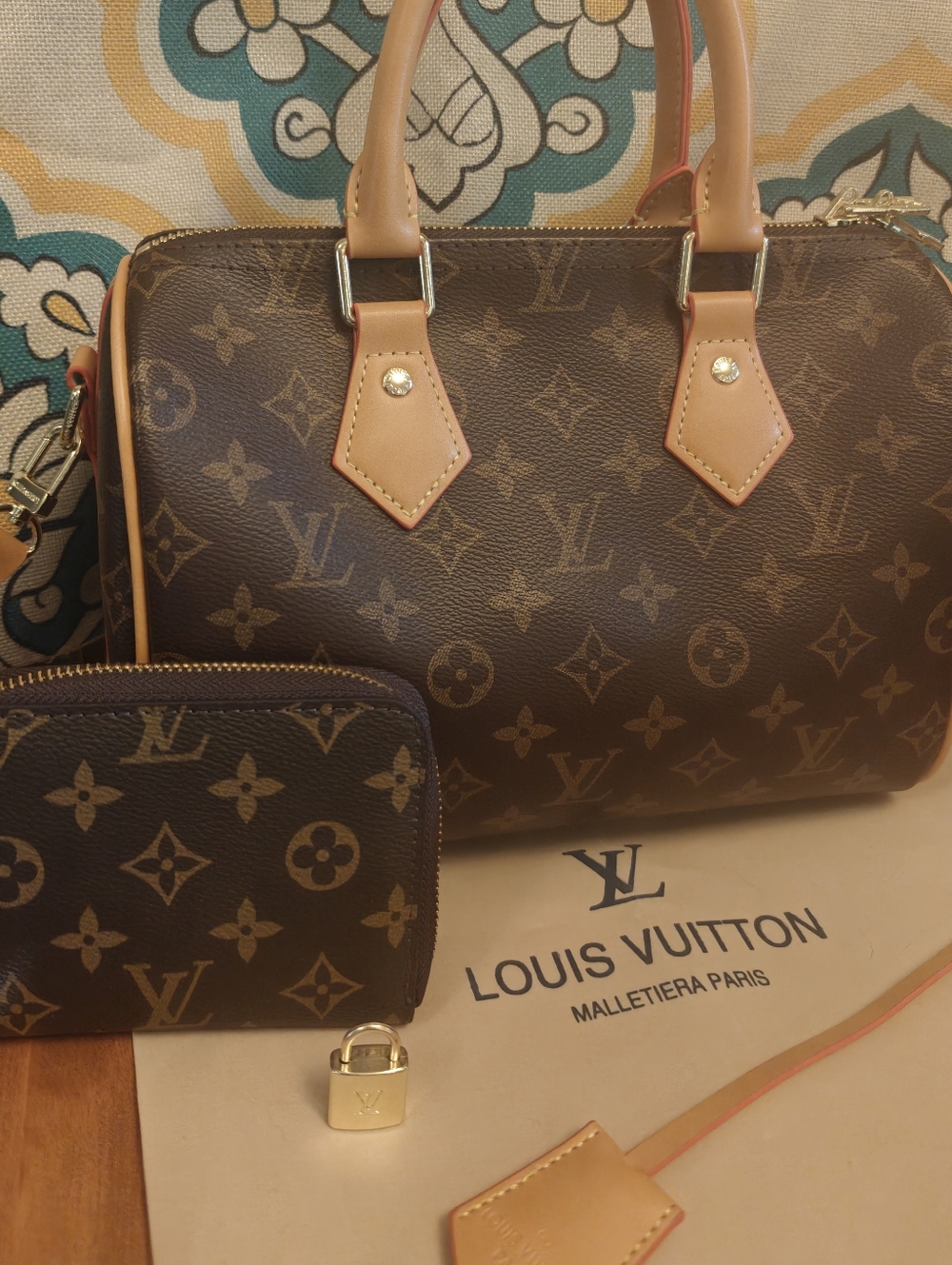 Epic Speedy 25 Fashion Bag with wallet Set. New.